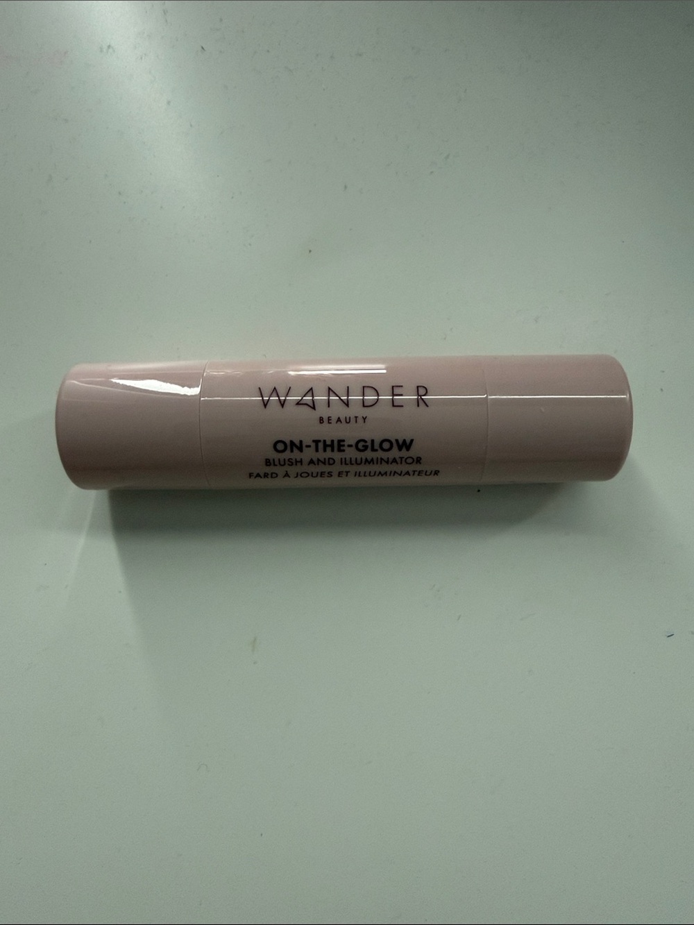 Wander Beauty On-The-Glow Blush and Illuminator